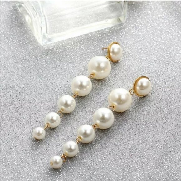 NEW Beautiful Big Pearl Long Tassel Earrings - Picture 3 of 5